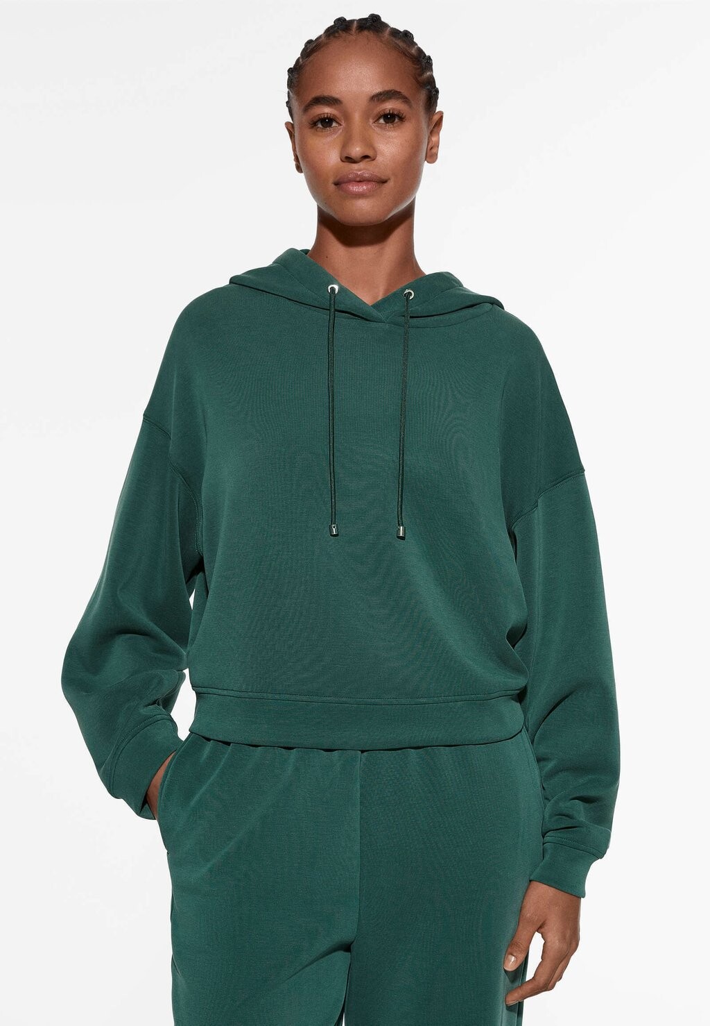 Толстовка Crop OYSHO, цвет dark green куртка oysho nylon crop бледно зеленый