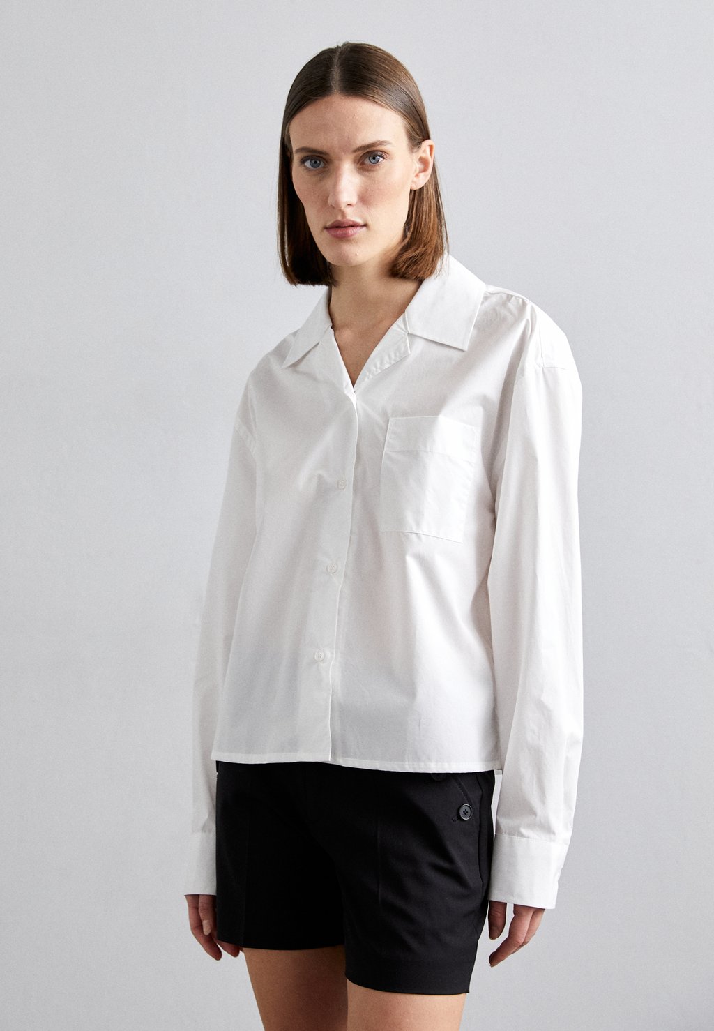 цена Рубашка Filippa K, белая