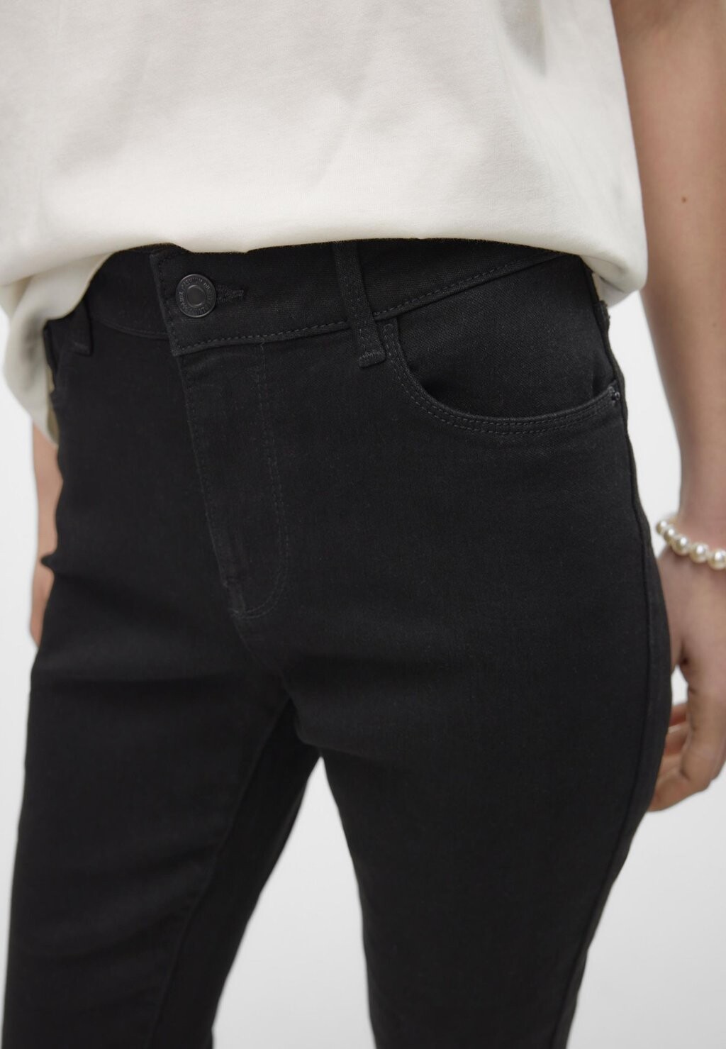 

Джинсы Skinny Fit Vero Moda, черные