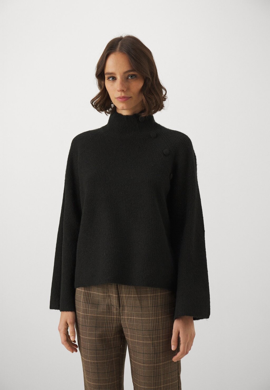 

Свитшот Vero Moda Petite ПУГОВИНА VMPHILINE HIGHNECK, черный