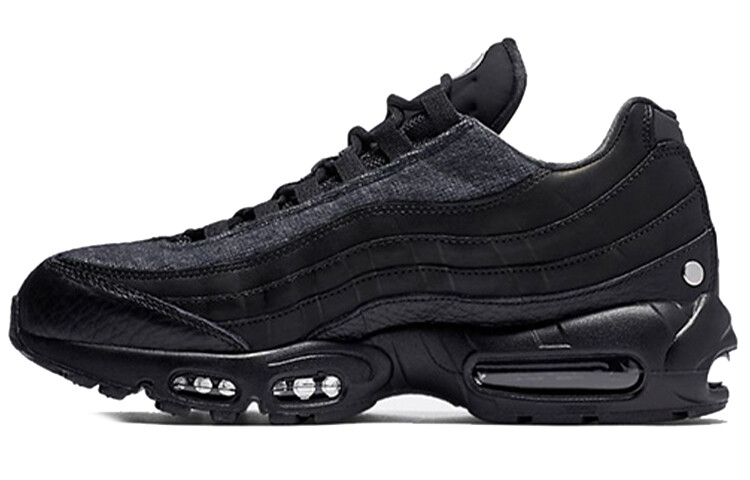 

Куртка Nike Air Max 95 черный/серый