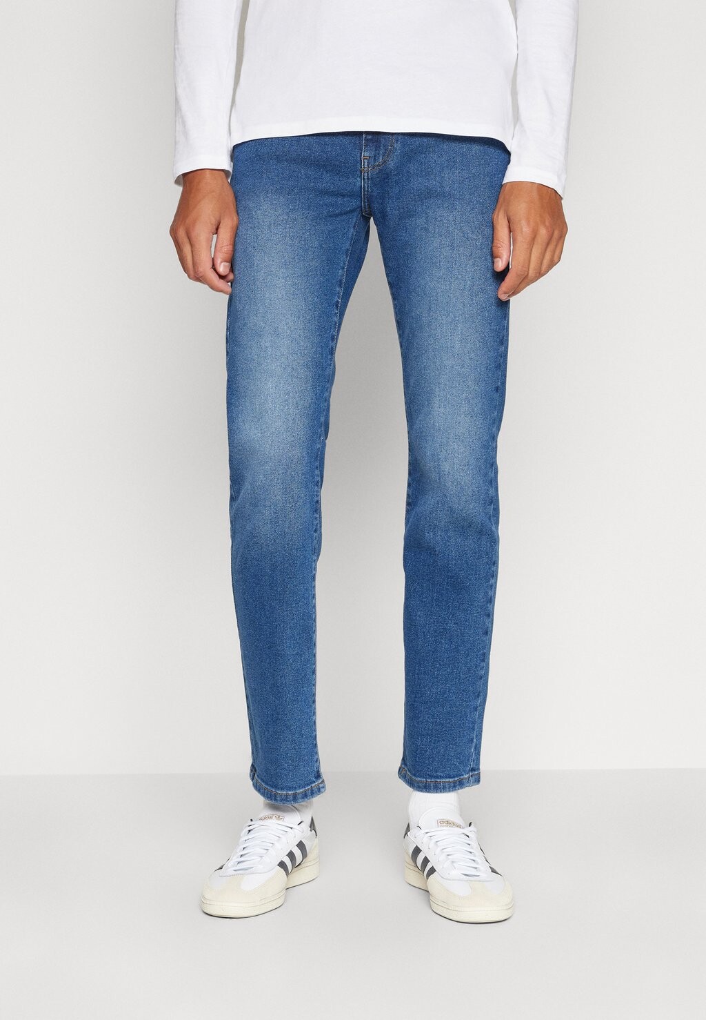

Джинсы-сигареты Straight Fit Entry Price Pier One, цвет blue denim