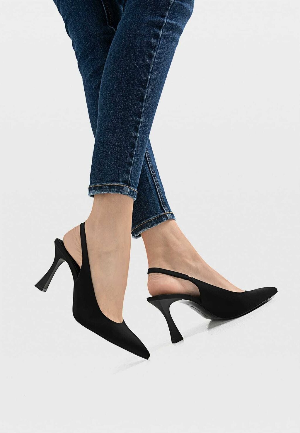 

Туфли Stradivarius, черный