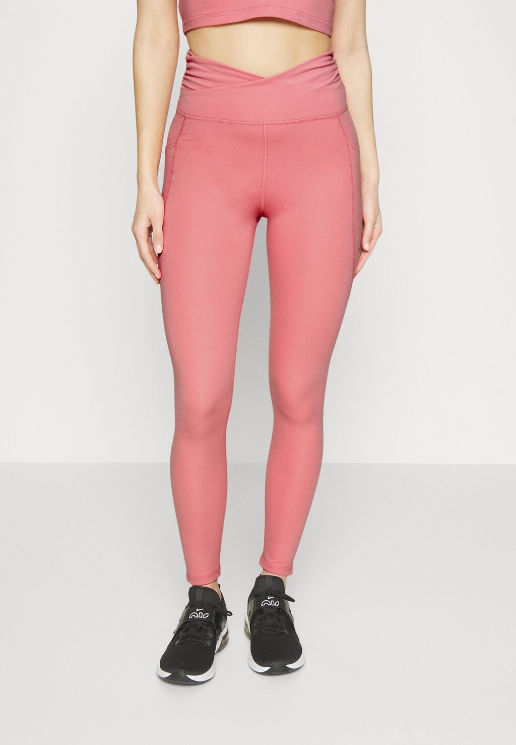 

Леггинсы DKNY