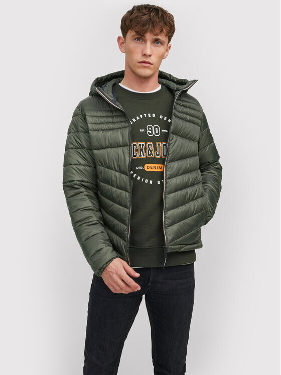 

Пуховик стандартного кроя Jack&Jones, зеленый