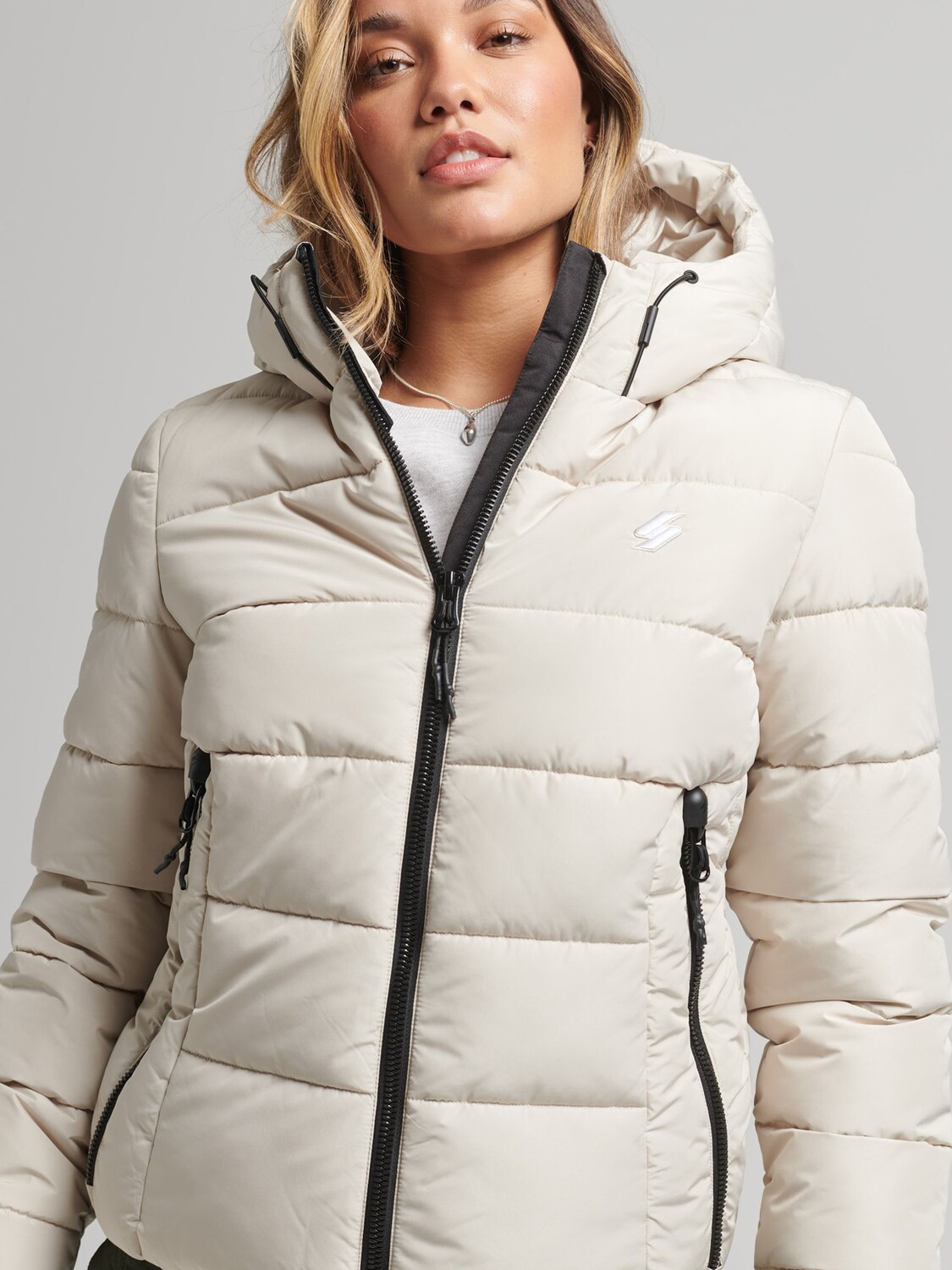 

Куртка-пуховик Superdry Hooded Spirit Sports, Пеликан