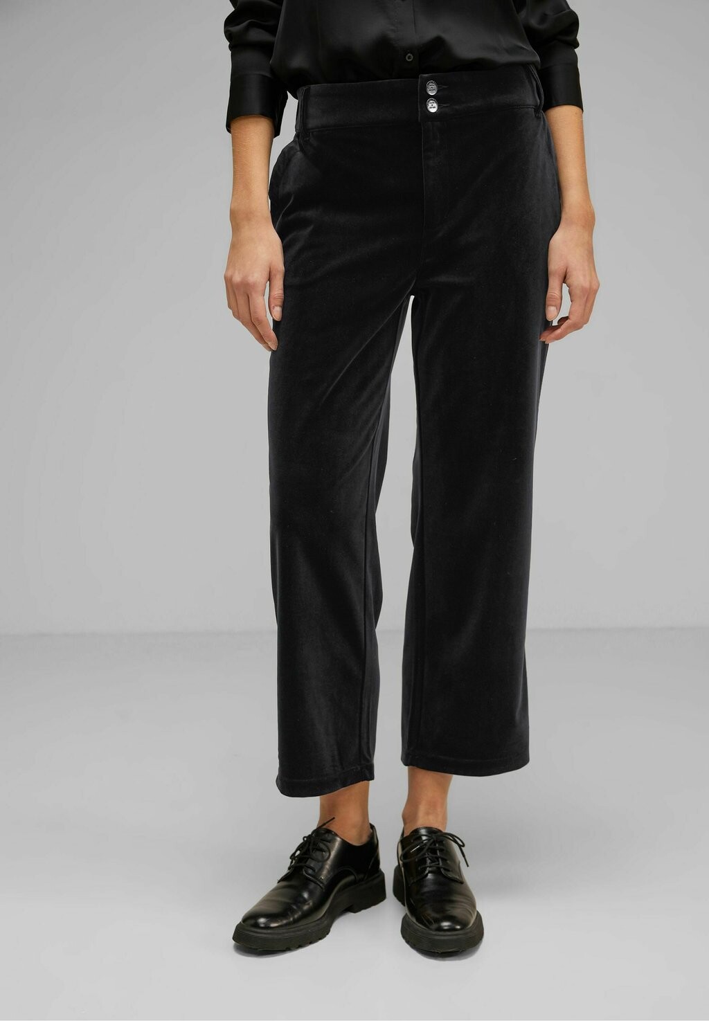 

Брюки Casual Fit Street One, черный
