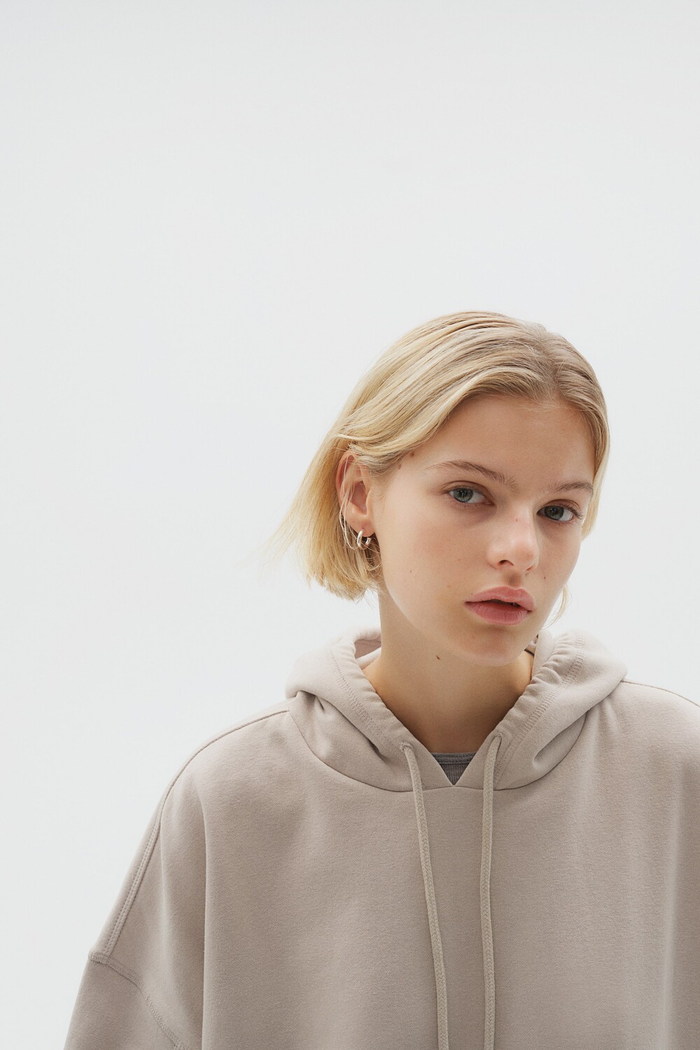 

Толстовка оверсайз H&M, серый
