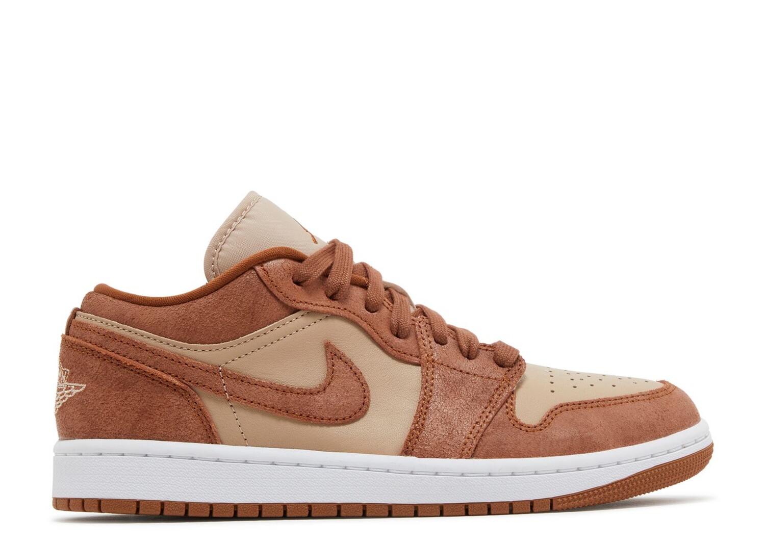 кроссовки низкие air jordan 1 se цвет legend medium brown legend coffee sail Кроссовки Air Jordan Wmns Air Jordan 1 Low Se 'Legend Coffee', коричневый