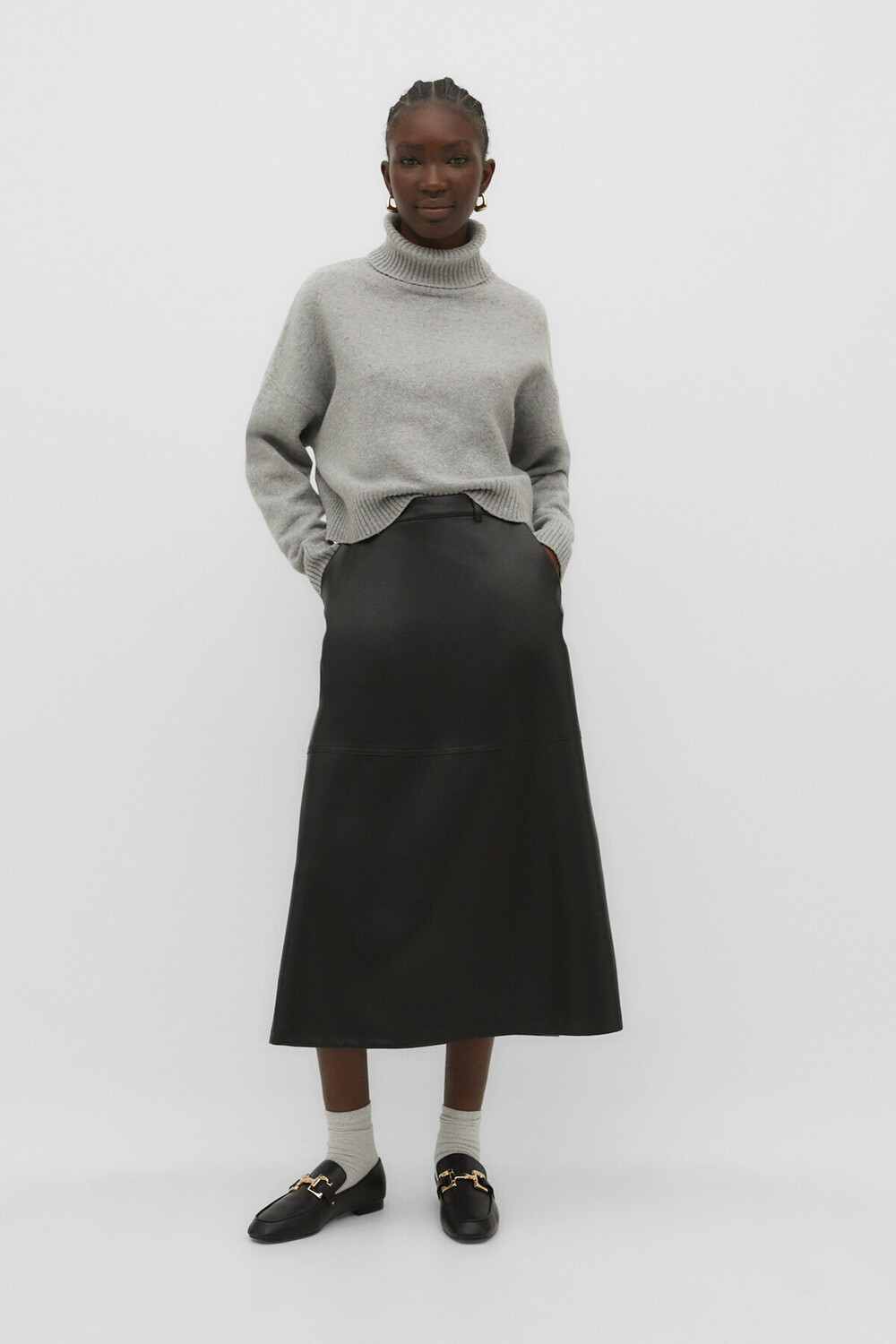 

Многослойная юбка миди из искусственной кожи Stradivarius, черный