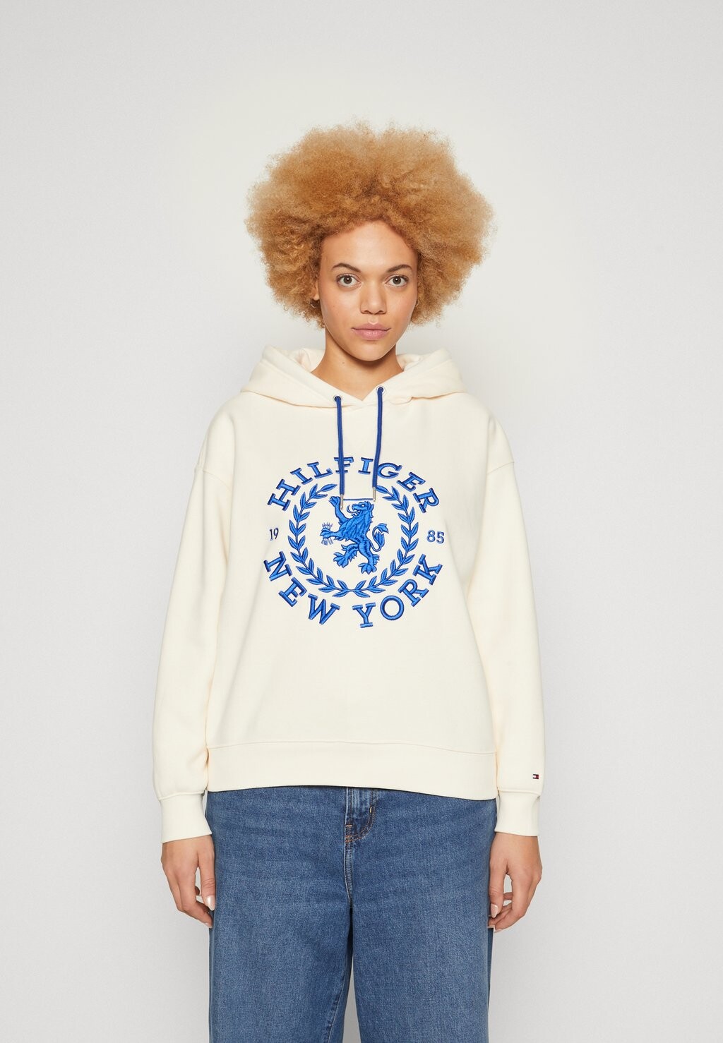 

Толстовка Tommy Hilfiger Curve ХУДИ CREST, цвет calico