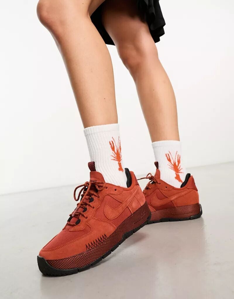 

Ржаво-оранжевые кроссовки унисекс Nike Air Force 1 Wild