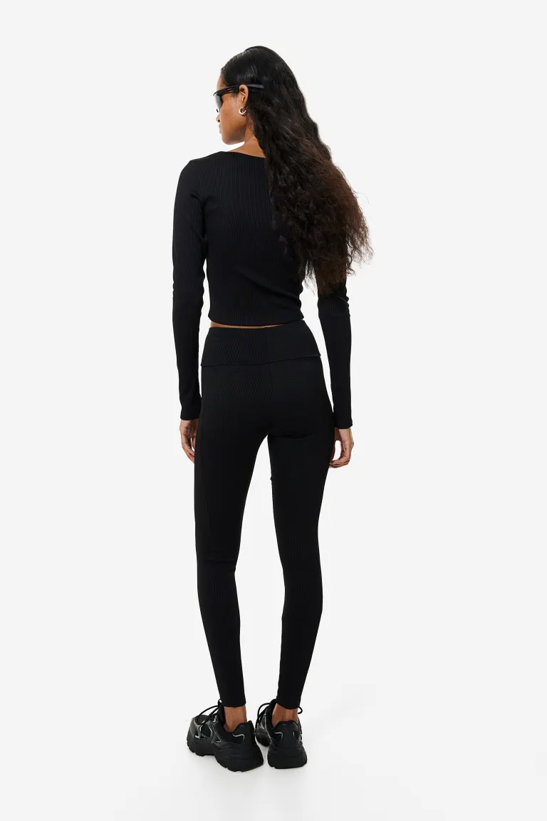 

Танкетка с декоративным карманом H&M, черный