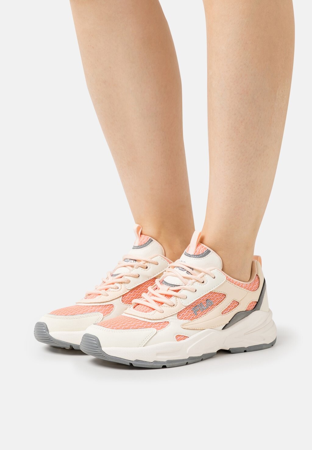 

Кроссовки Fila