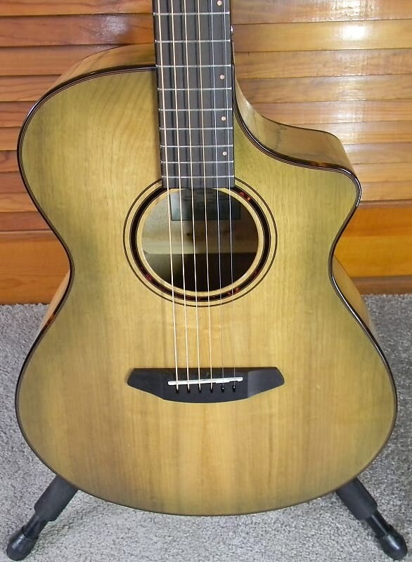 

2022 Breedlove Persuit Exotic Concert S Sweetgrass CE Myrtlewood Bundle New W / Deluxe Gig Bag!