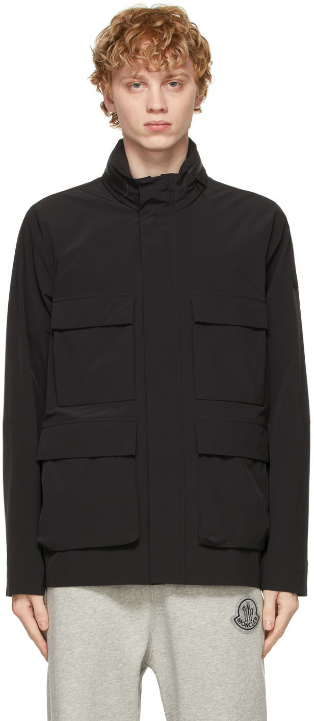 

Черная даянская куртка Moncler
