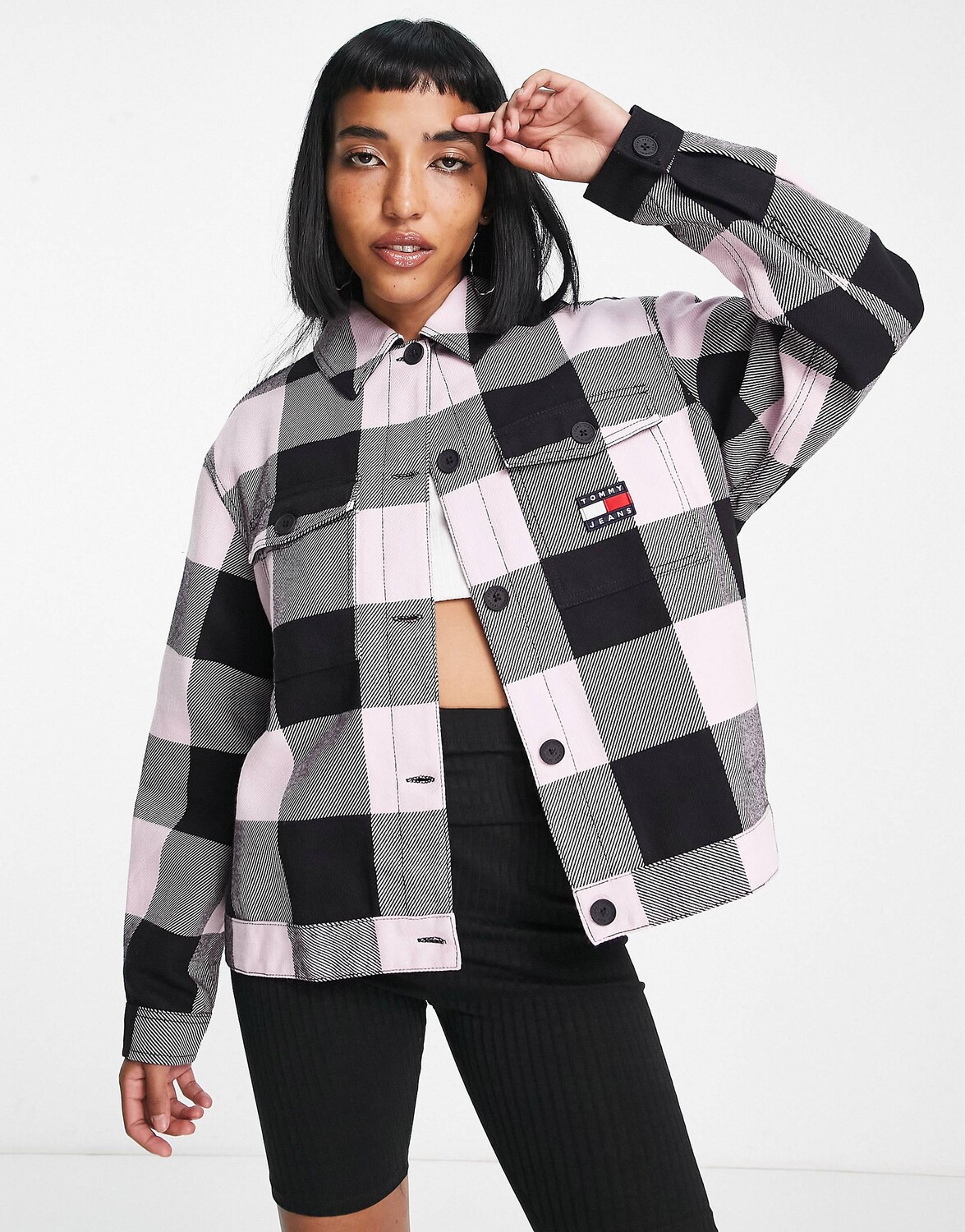 

Верхняя рубашка-одеяло Tommy Jeans в розово-черную клетку