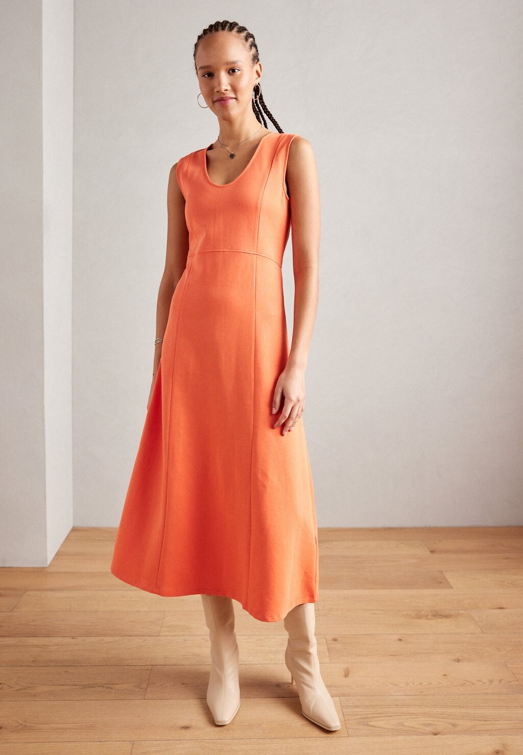 

Платье из джерси DRESS SLEEVELESS ROUND NECK Marc O'Polo, цвет fruity orange