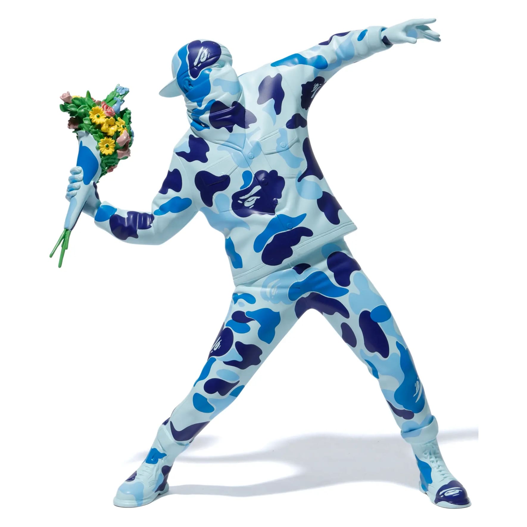 Фигурка Medicom Toy Banksy Brandalism X BAPE Flower Bomber, голубой фигурка совместимая с лего мисс бэнкси teknique из игры фортнайт