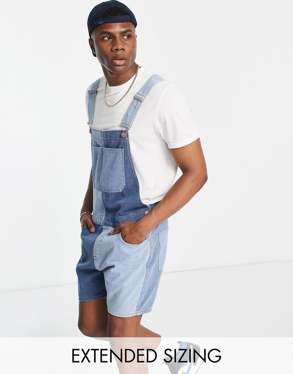 

Короткий джинсовый комбинезон с контрастными вставками ASOS DESIGN