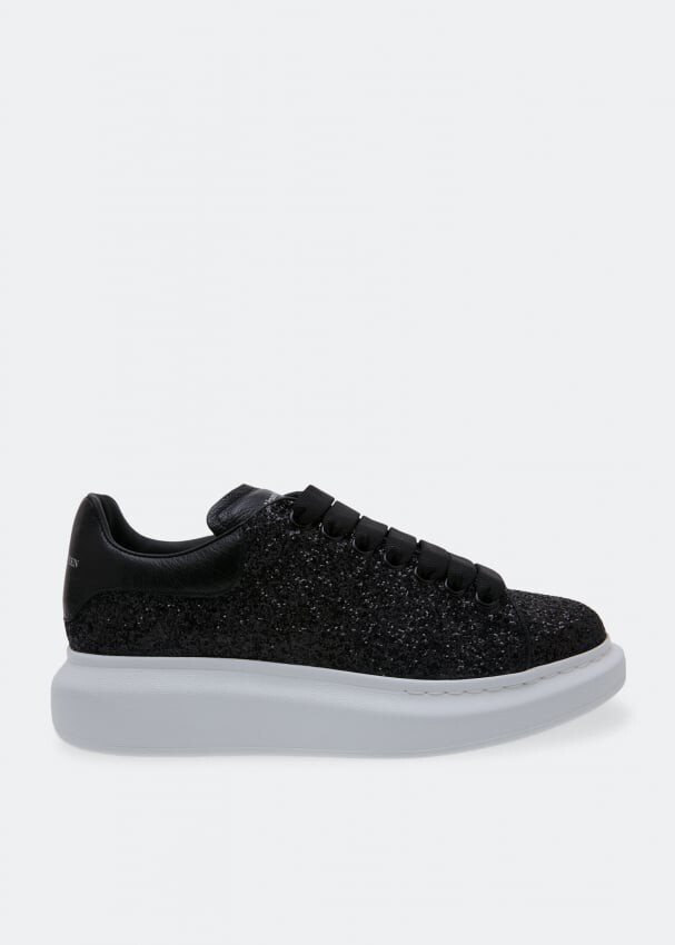 цена Кроссовки ALEXANDER MCQUEEN Oversized sneakers, черный