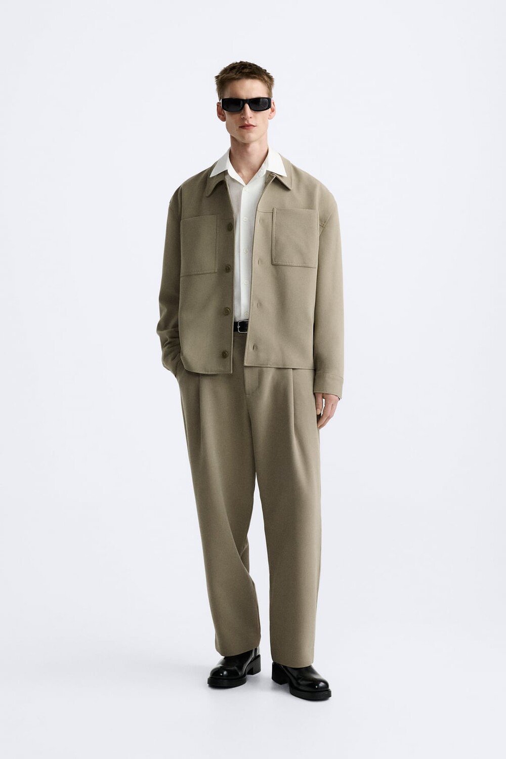 

Широкие брюки со складками ZARA, легкий загар