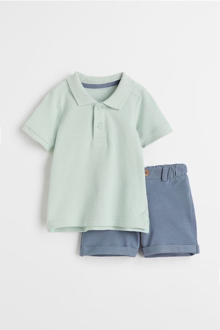 

Рубашка поло и шорты H&M, серо-голубой/светло-зеленый