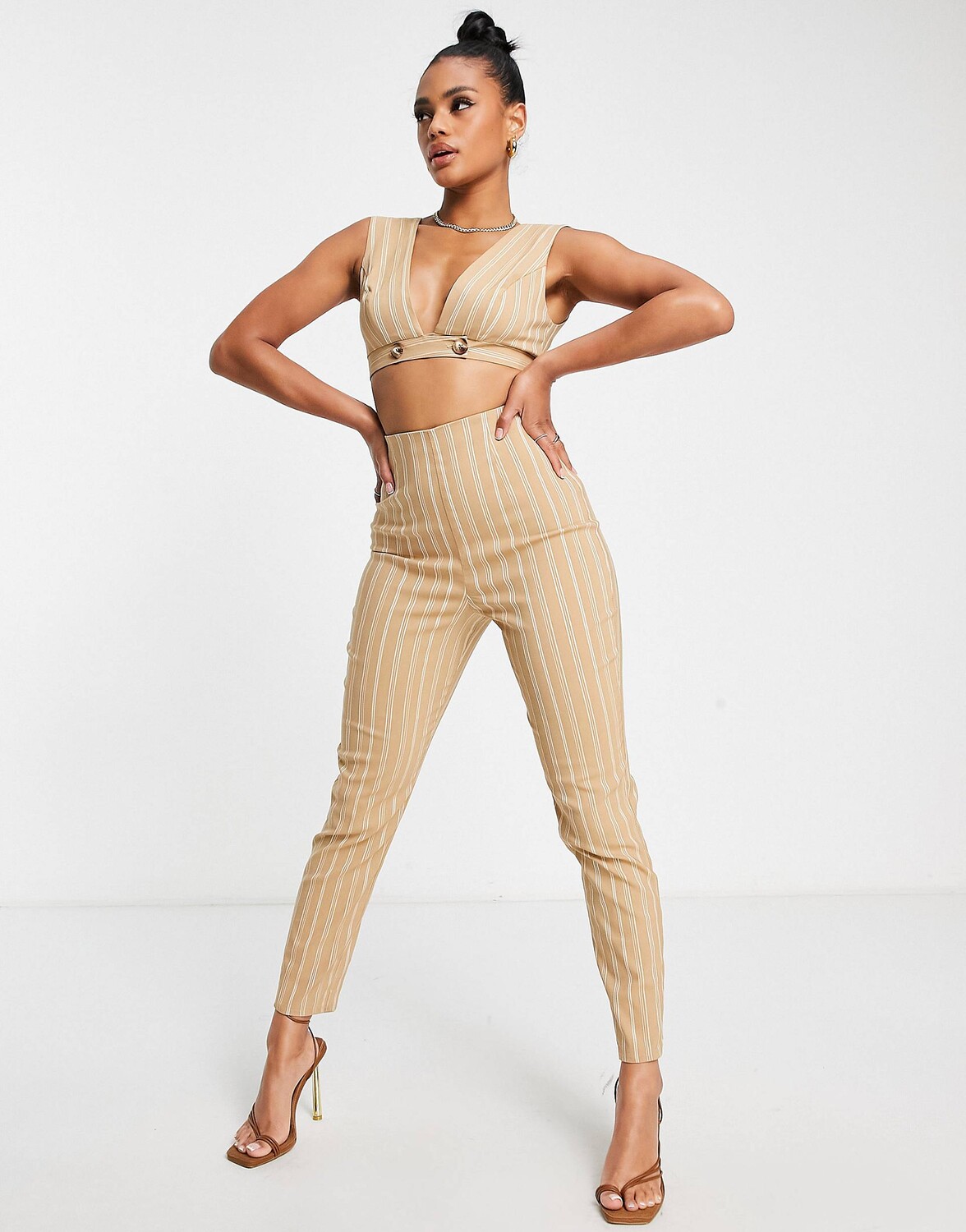 

Коричневый комбинезон в тонкую полоску ASOS DESIGN coord