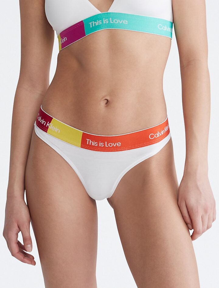 

Трусики Pride This Is Love с цветными блоками Calvin Klein, белый