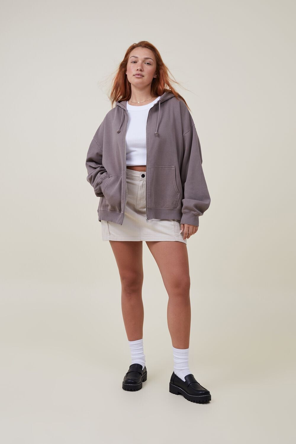 

Классическая стираная толстовка на молнии Cotton On