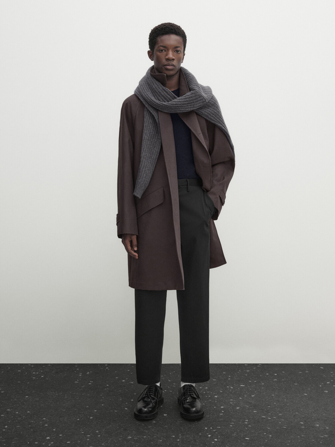 

Чинос расслабленного кроя с поясом Massimo Dutti, черный