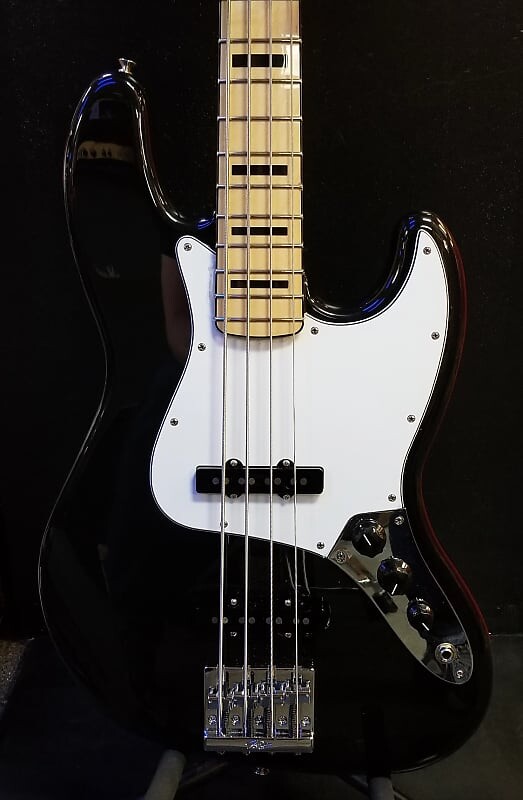 

Гитара Fender MIM Geddy Lee Jazz Bass, чёрный