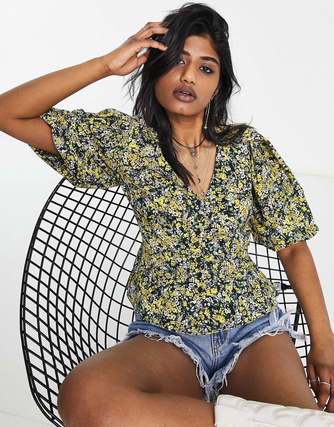 

Разноцветная чайная блузка с цветочным принтом Topshop
