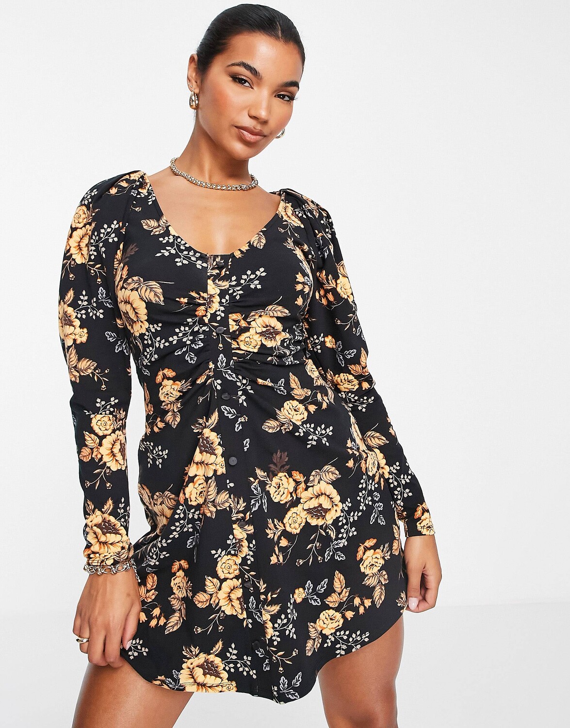 

Черное платье мини с длинными рукавами и рюшами с цветочным принтом ASOS DESIGN ASOS DESIGN