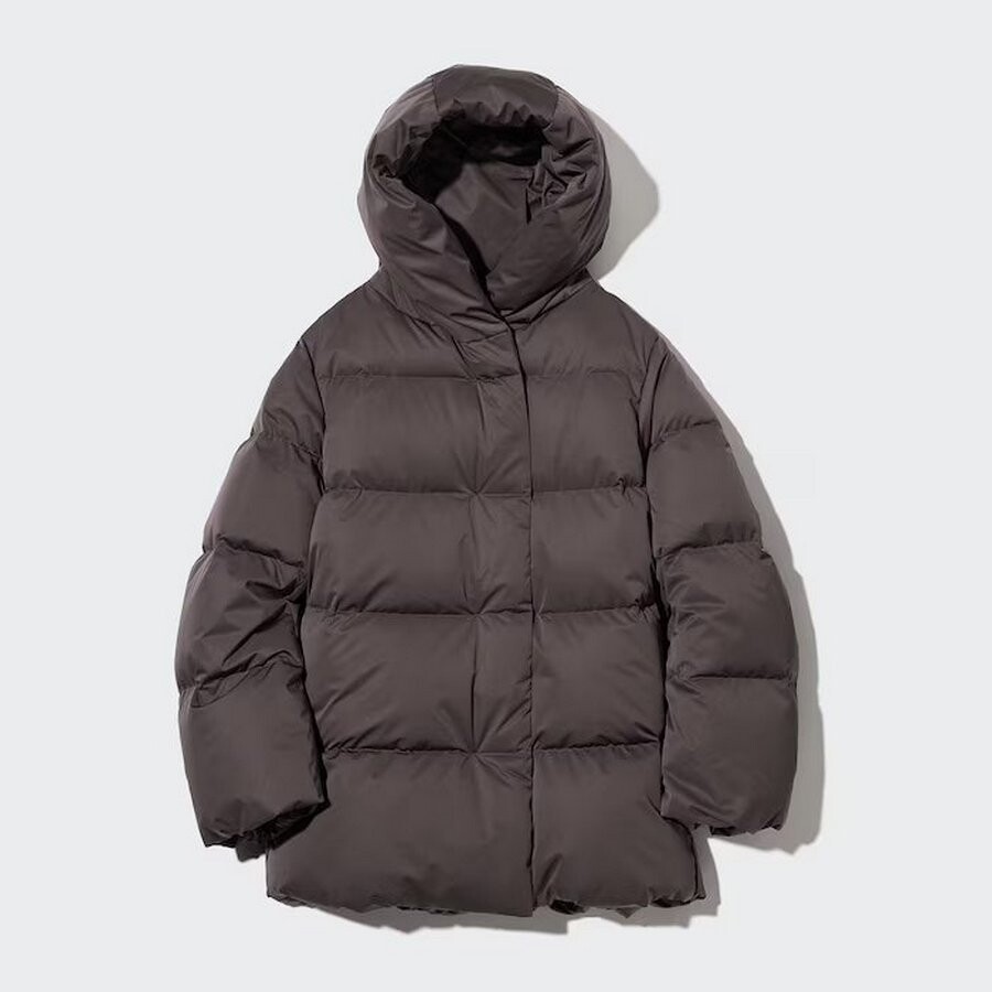 

Пуховик Uniqlo Powder Feel Down Half, темно-коричневый (Размер M)