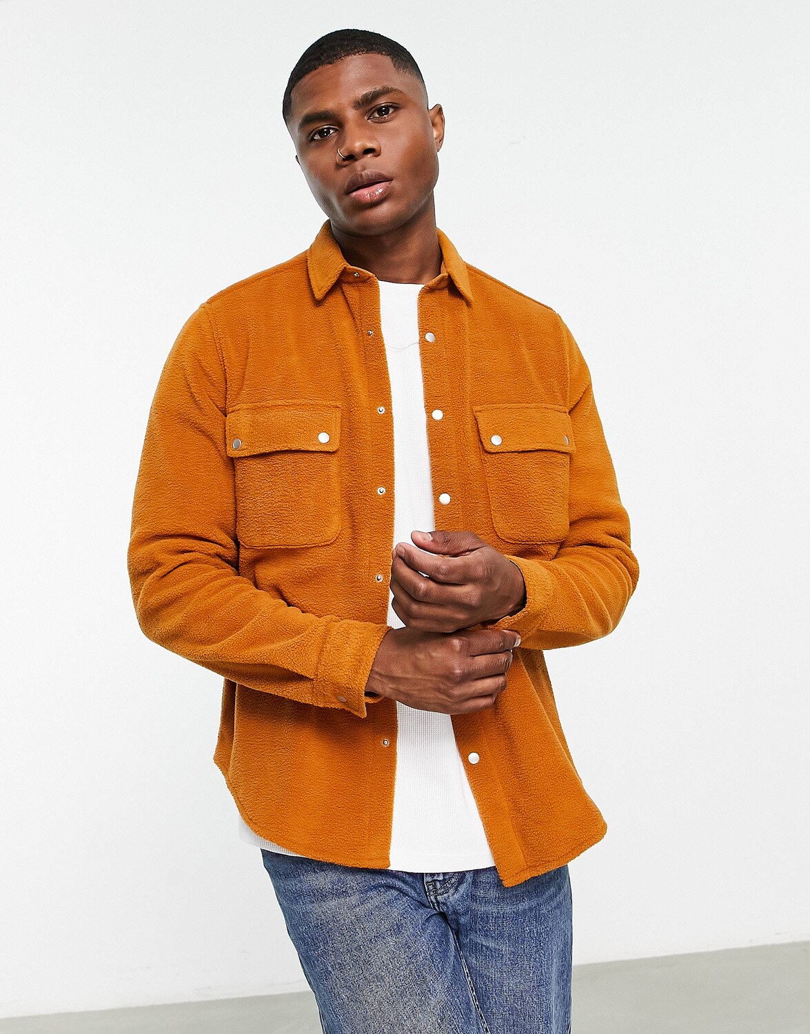 

Коричневая флисовая рубашка с двойными карманами ASOS DESIGN