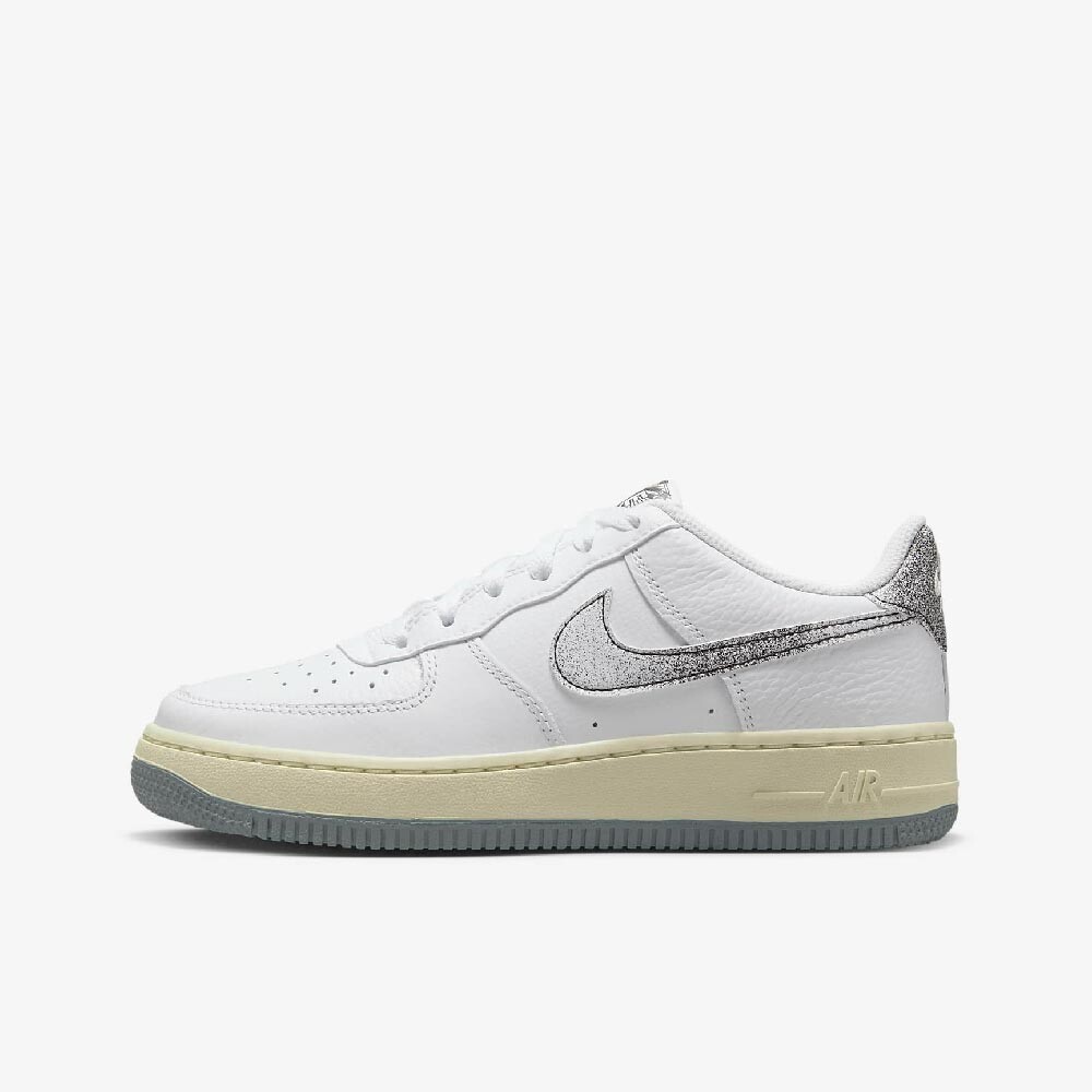 

Кроссовки Nike Air Force 1 LV8 3 Big Kids, белый/серебристый