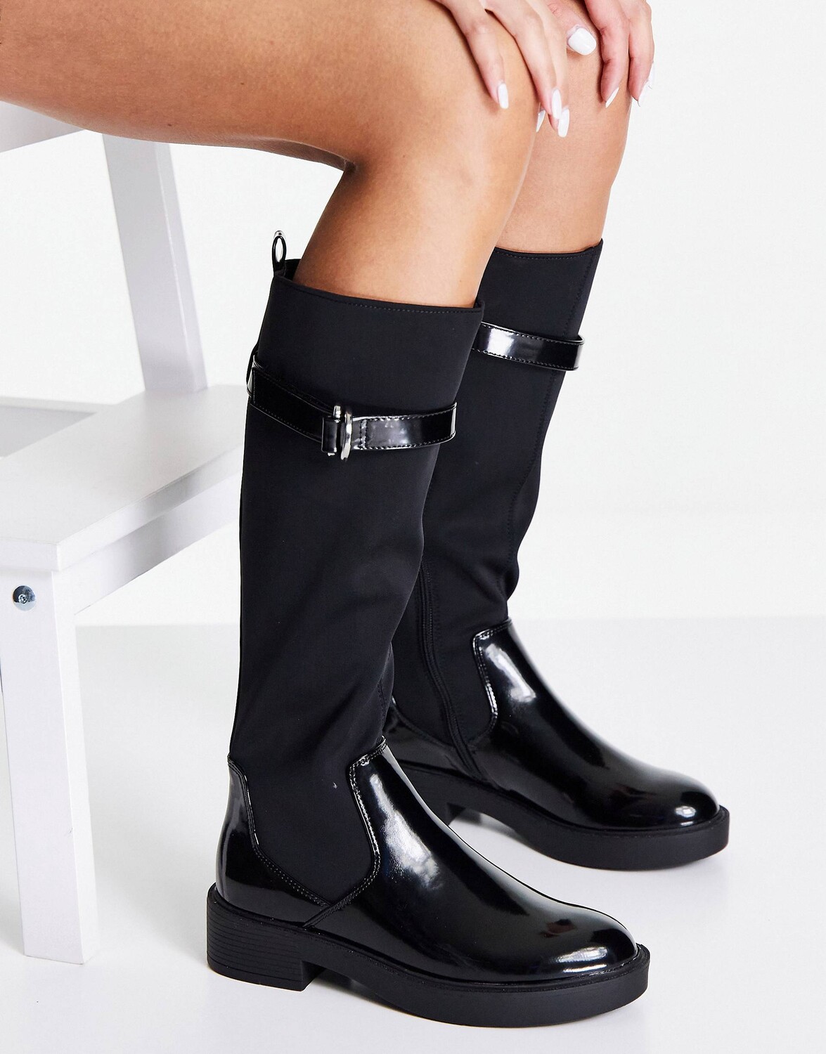 

Черные сапоги для верховой езды с фурнитурой ASOS DESIGN Conor