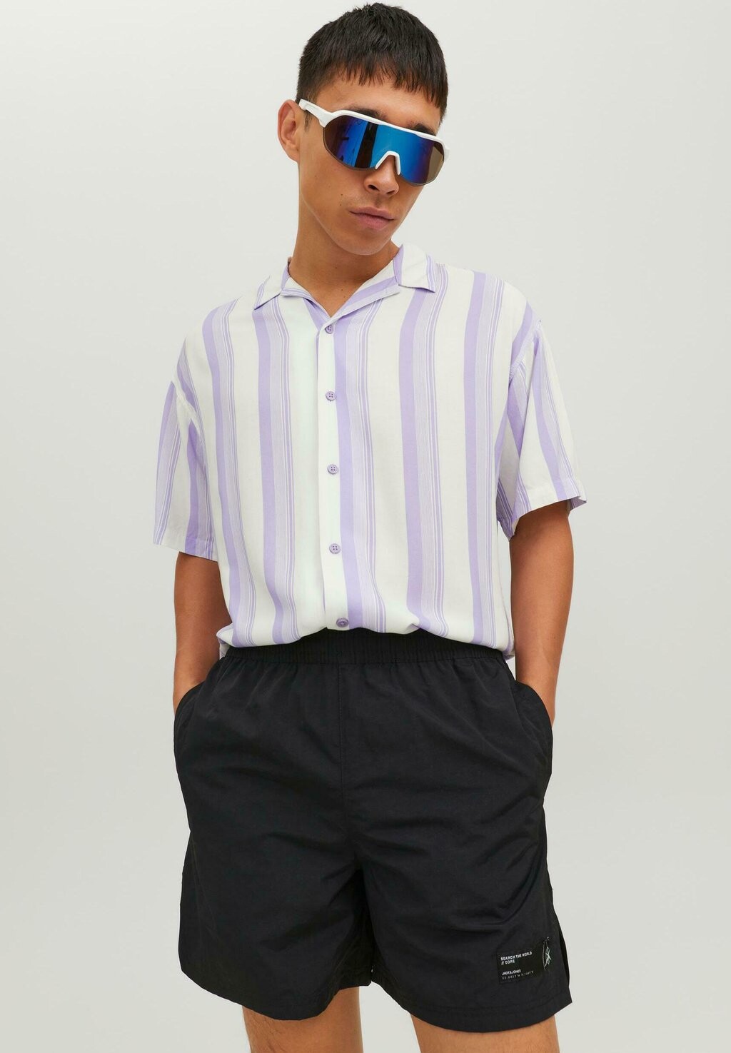 

Рубашка JCOCHAIN REGGIE STRIPE RESORT Jack & Jones, фиолетовый