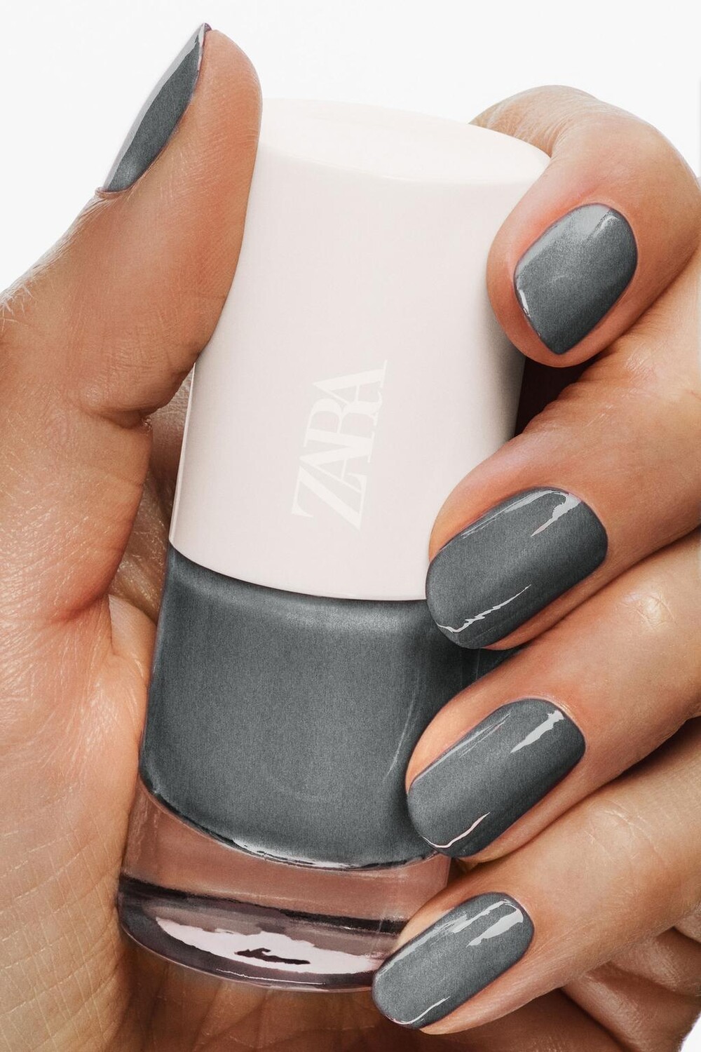 

Лак для ногтей ZARA, цвет silver nebula-841
