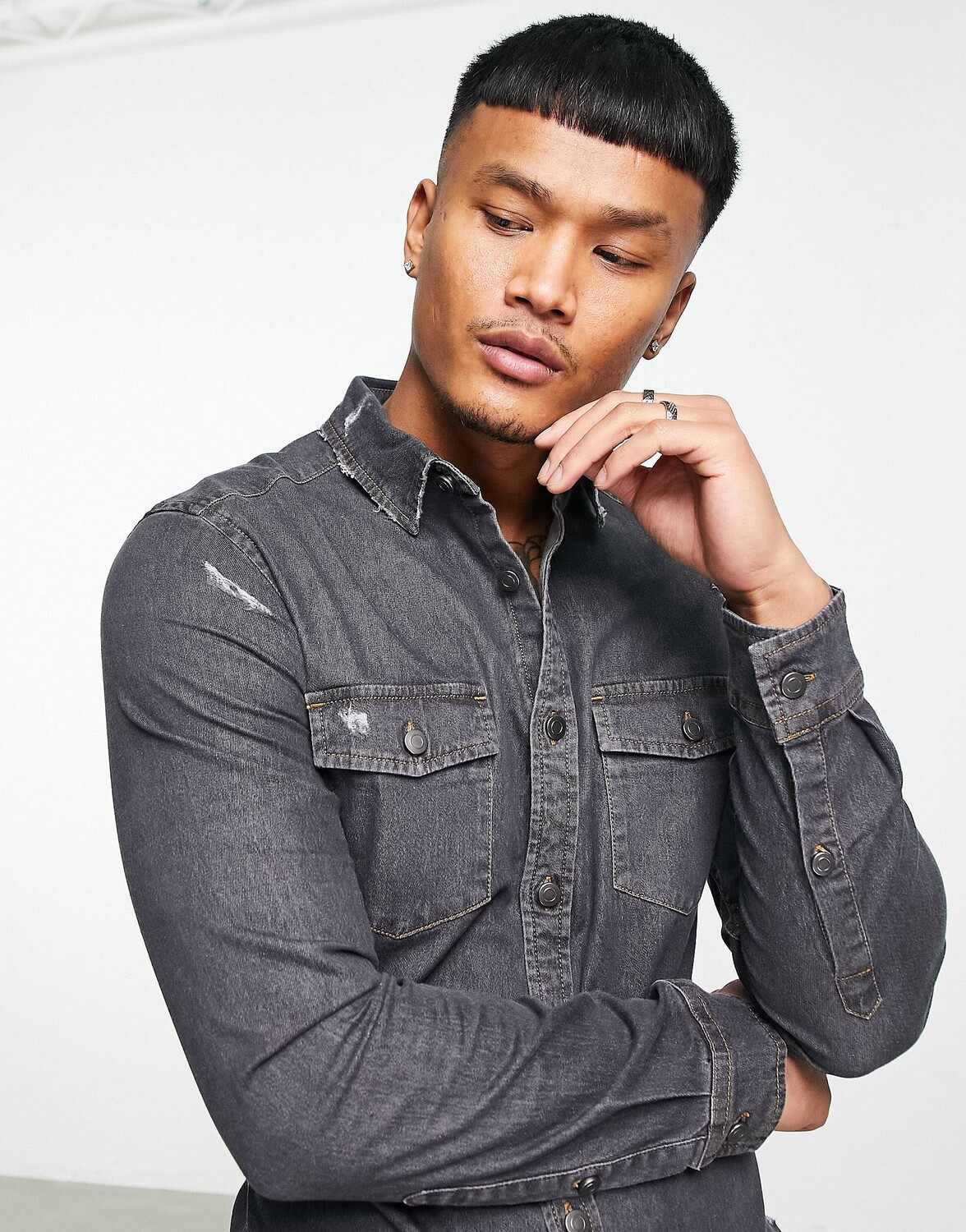 

Черная джинсовая рубашка скинни с прорезями ASOS DESIGN