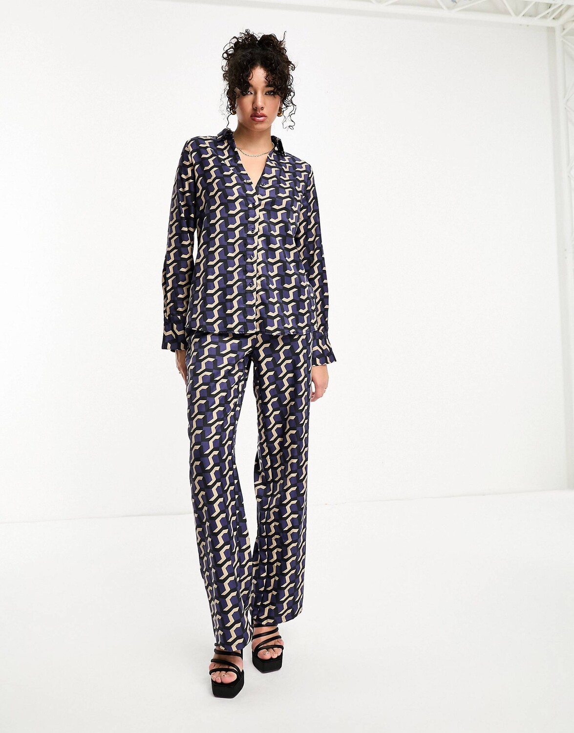 

Рубашка Vero Moda Tall Satin, мультиколор
