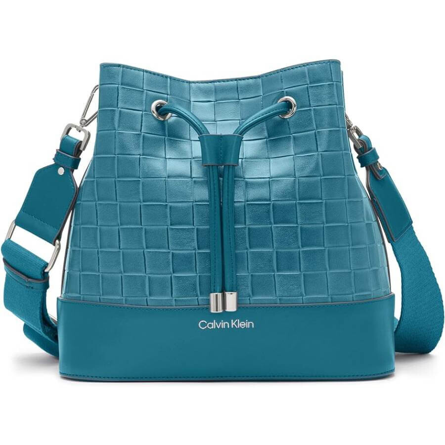 

Сумка Calvin Klein Gabrianna Novelty Bucket Shoulder, синий