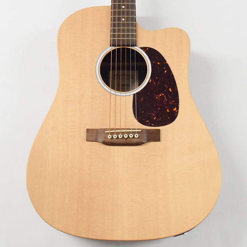 Martin DC-X2E Rosewood Dreadnought Электроакустическая гитара - Натуральный DC-X2E Rosewood Dreadnought Acoustic-electric Guitar naomi guitar effect pedal dc 9v adapter minimizes tone loss nep 07 acoustic electric guitar pedal