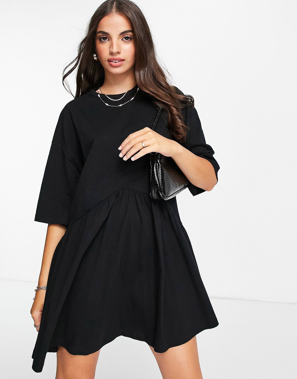 

Черное свободное платье мини с заниженной талией ASOS DESIGN