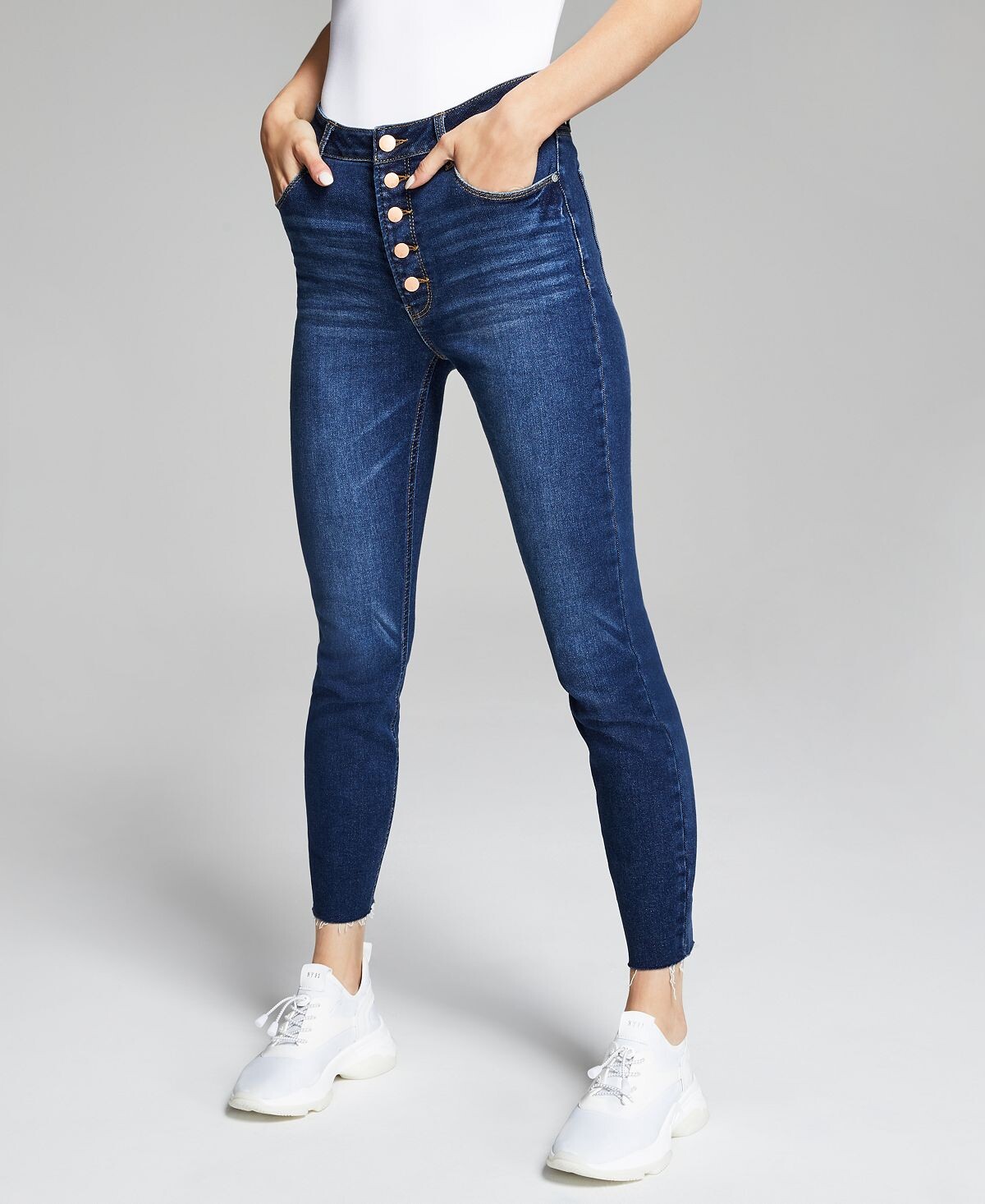 

Женские пуговицы perfect skinny с открытой пуговицей And Now This