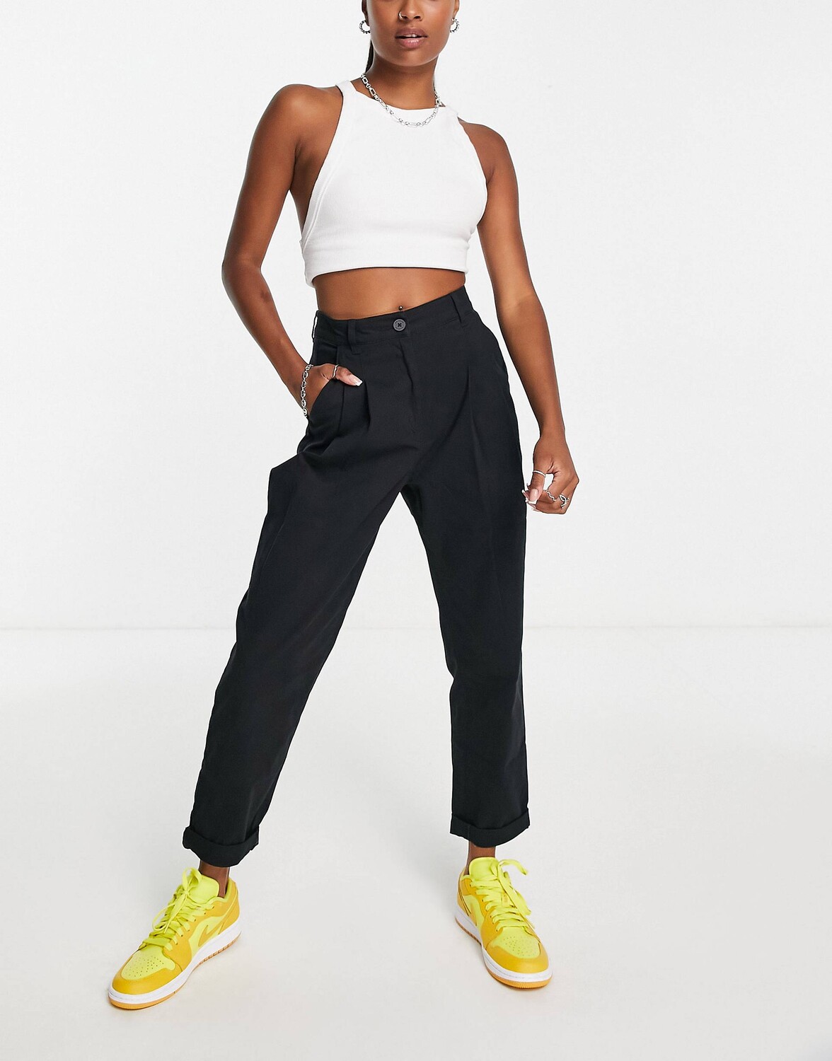 

Черные брюки чинос ASOS DESIGN Petite, Черный