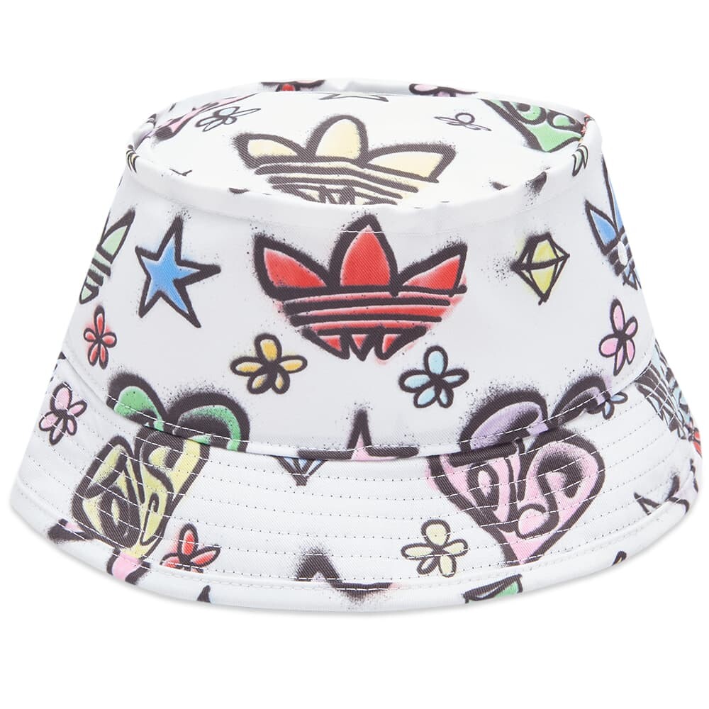

Панама из коллаборации с Jeremy Scott Adidas