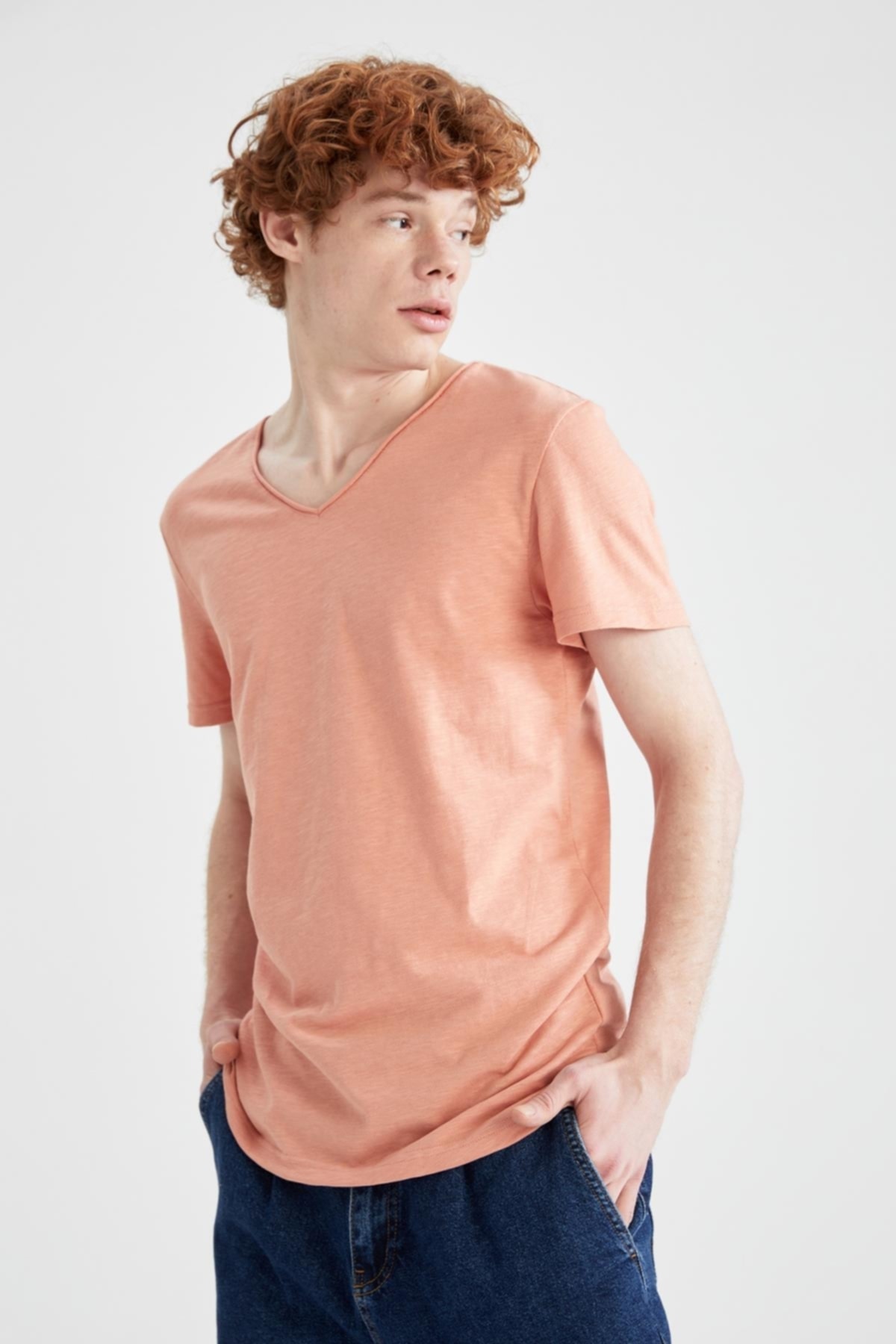 Базовая футболка Slim Fit с V-образным вырезом и короткими рукавами DeFacto, оранжевый базовая рубашка slim fit с короткими рукавами defacto хаки