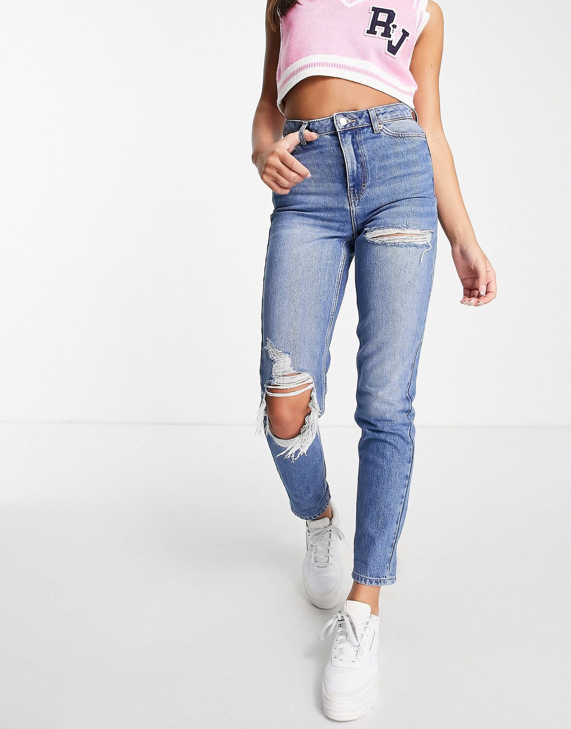 

Синие джинсы с суперпрорезями Topshop Mom